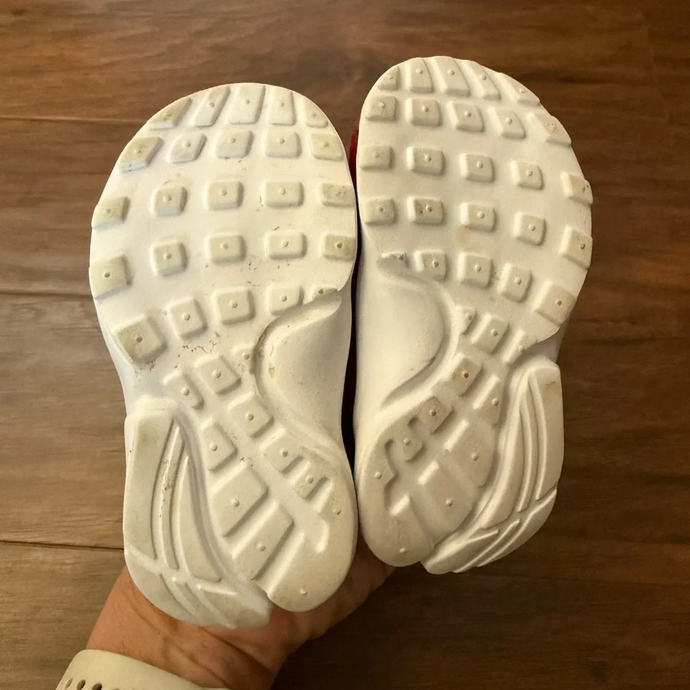 Nike Presto Fly Baby & Toddler Red and White Sneakers-Size 5C